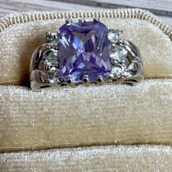 Amethyst Glass Purple Cocktail Ring Silver Plated Ring Size 7 - Picture 6 of 8